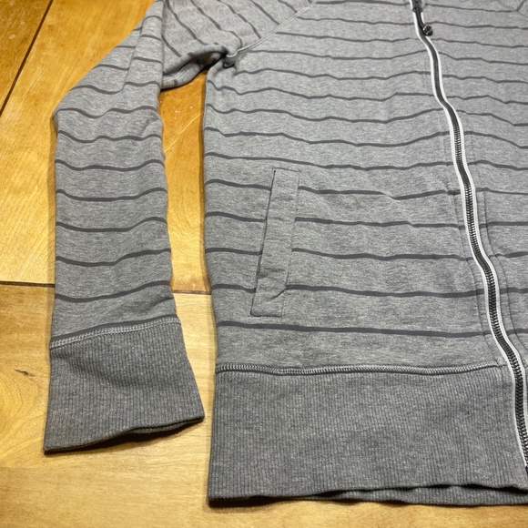 Lululemon Gray Stripe Rollin With My Omies Hoodie Sweatshirt Size XL - Picture 2 of 15
